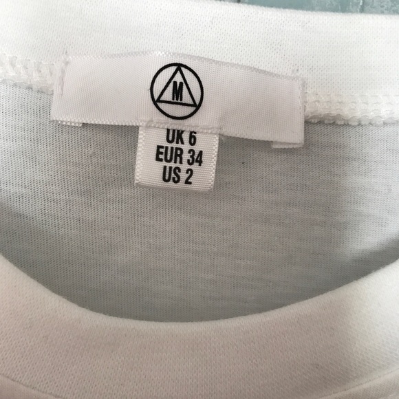 Dress by Missguided in size 2. Guns & Roses in front & sleeve. Cotton - Picture 4 of 7